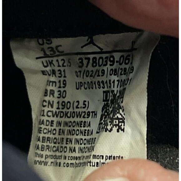 Size 13C (PS) Jordan 11 Retro 2019 Bred Pre Owned Black & White Children’s Shoes - Picture 12 of 14